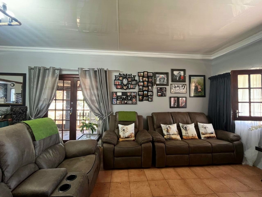 3 Bedroom Property for Sale in Upington Rural Northern Cape